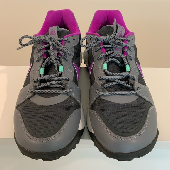 Nike ACG Gray and Purple Athletic Shoes - Picture 8 of 10